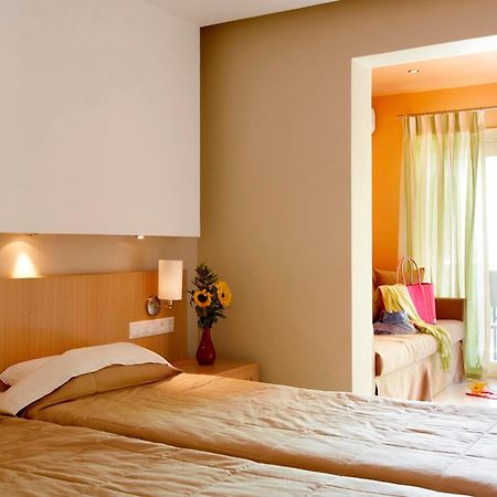 Astoria Hotel Troulos Luaran gambar