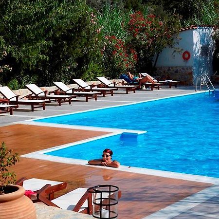 Astoria Hotel Troulos Luaran gambar